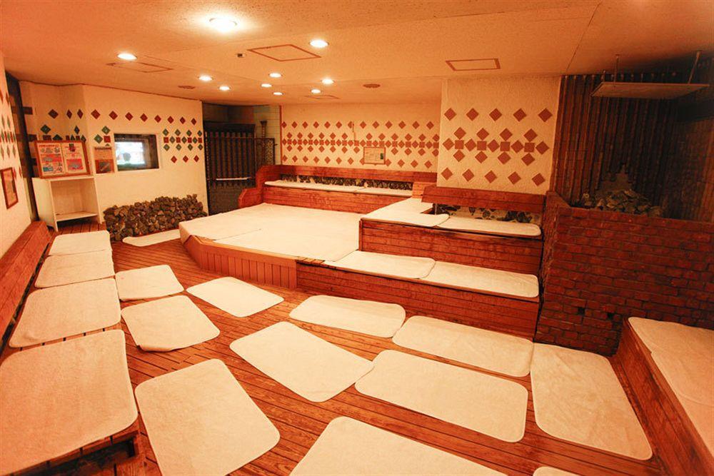 Capsule Capsule hotel *