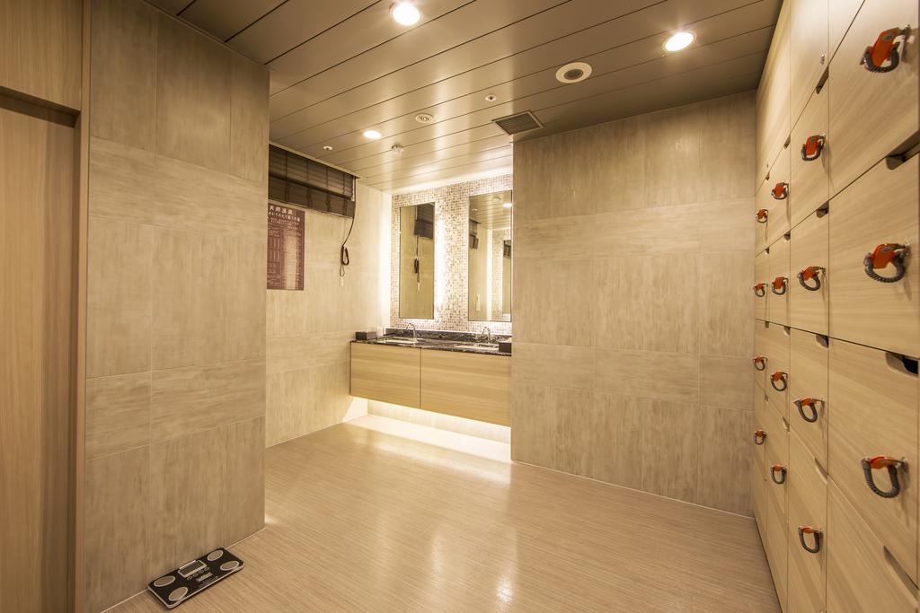 Hotel Super Premier Honmachi Ekimae Natural Hot Springs 3*