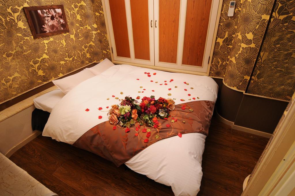 Namba Little Chapel (adults Only) Love hotel Osaka