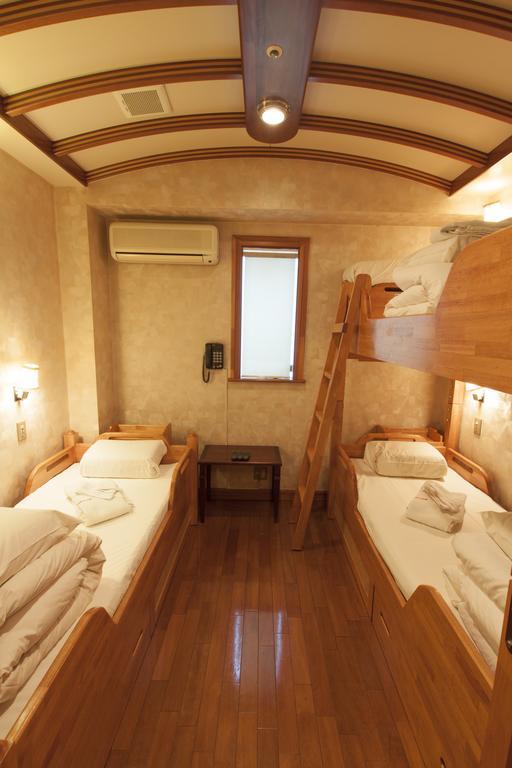 Capsule hotel Capsule Osaka