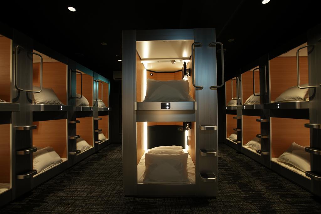 Capsule hotel New Japan Capsule
