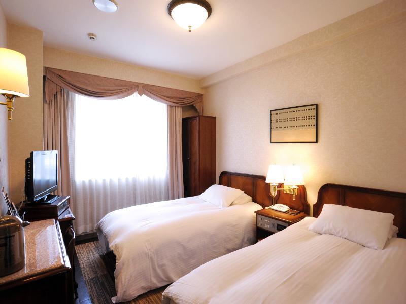 Hotel Claiton Shin-osaka 3*