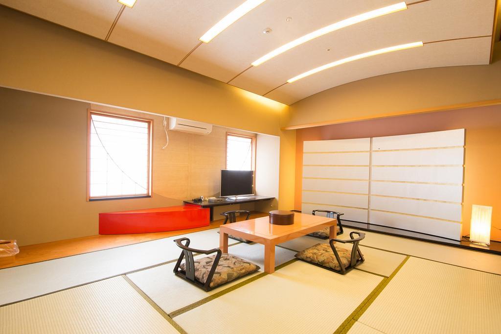 Hotel Ibis Styles Namba 3*