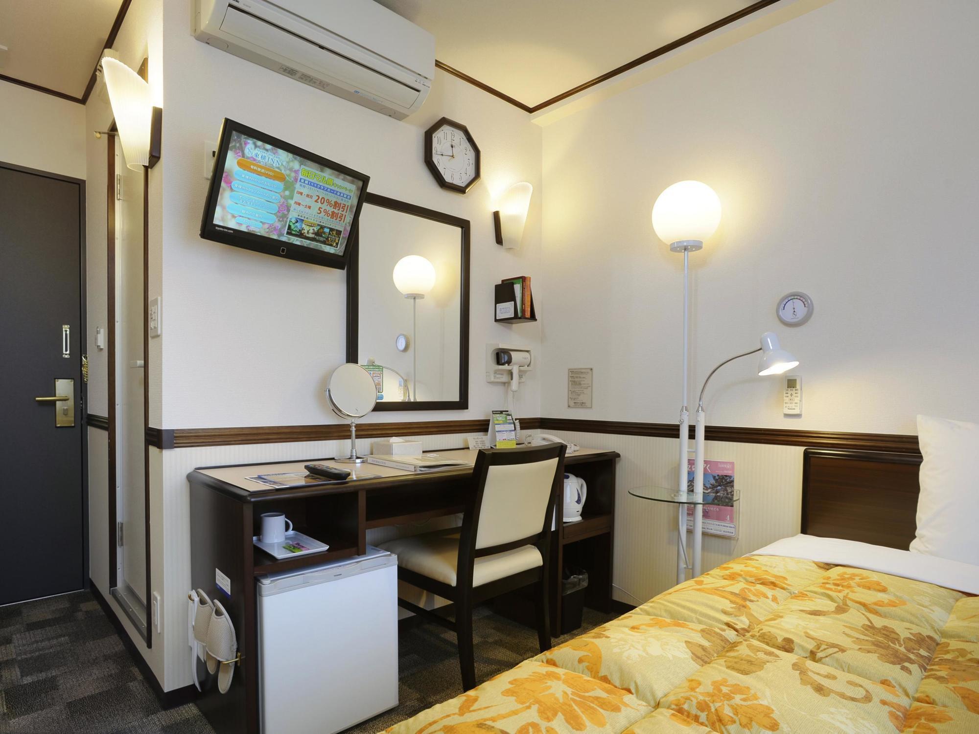 Hotel Toyoko Tsutenkaku Mae 3*