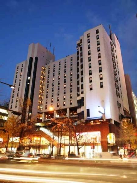 Cross Hotel
