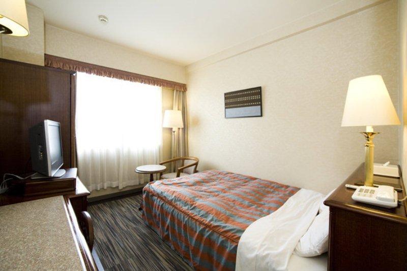 Claiton Shin-osaka 3*