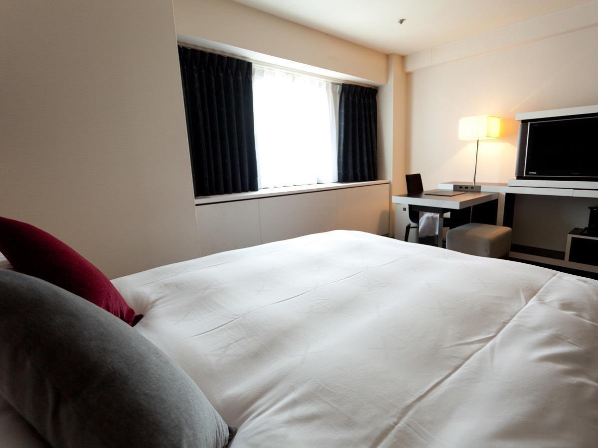 Cross Hotel