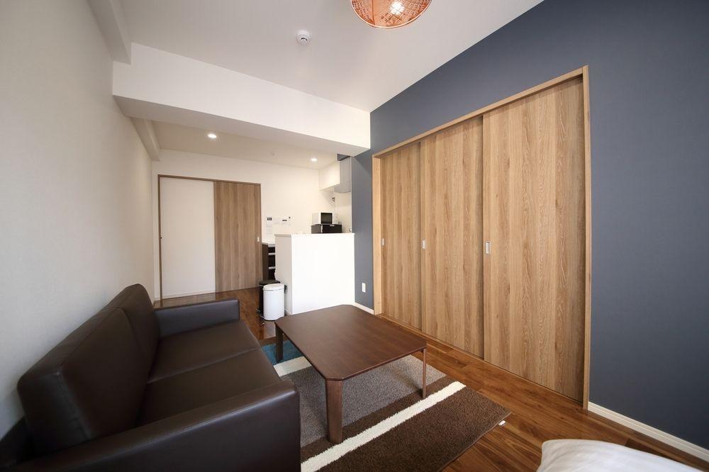 Alex's Shinsaibashi Apartment