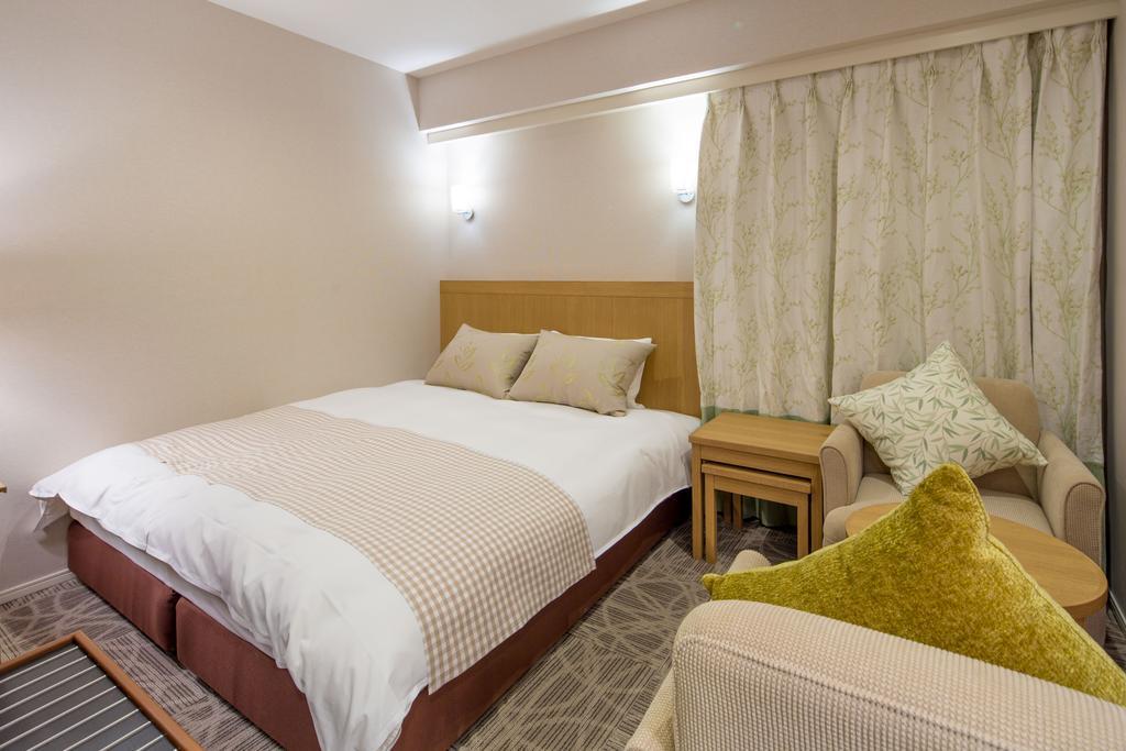 Nest Shinsaibashi Hotel