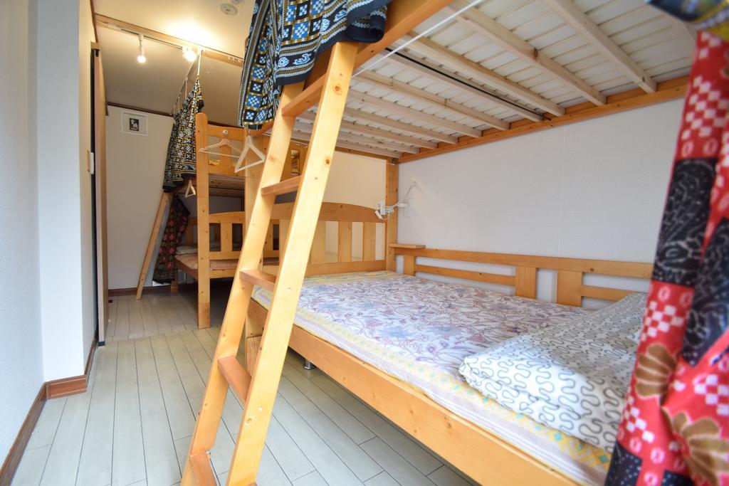 Santana Guest house Osaka