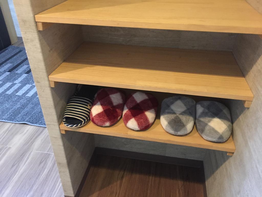 Apollo Couples At Namba 2 Apartment *
