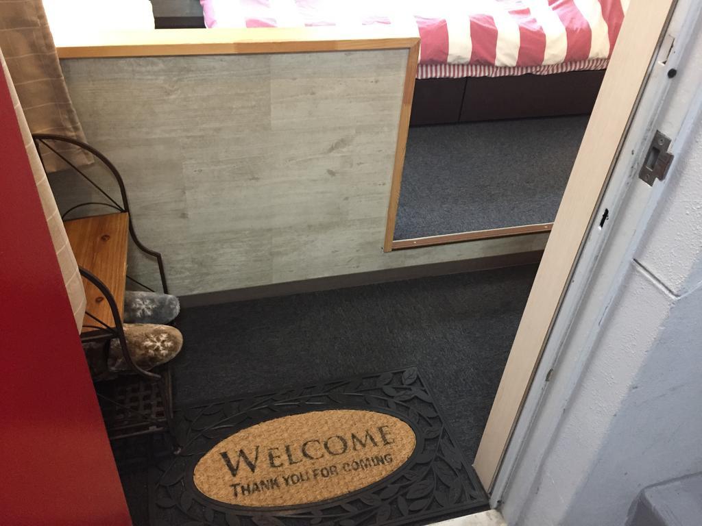 Apollo Couples At Namba 2 Apartment