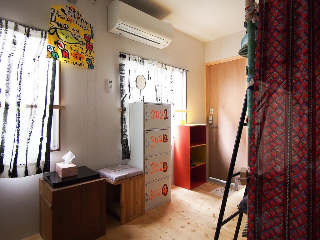 Guest house Kamagasaki Of The Arts Cafe Garden Aka Cocoroom