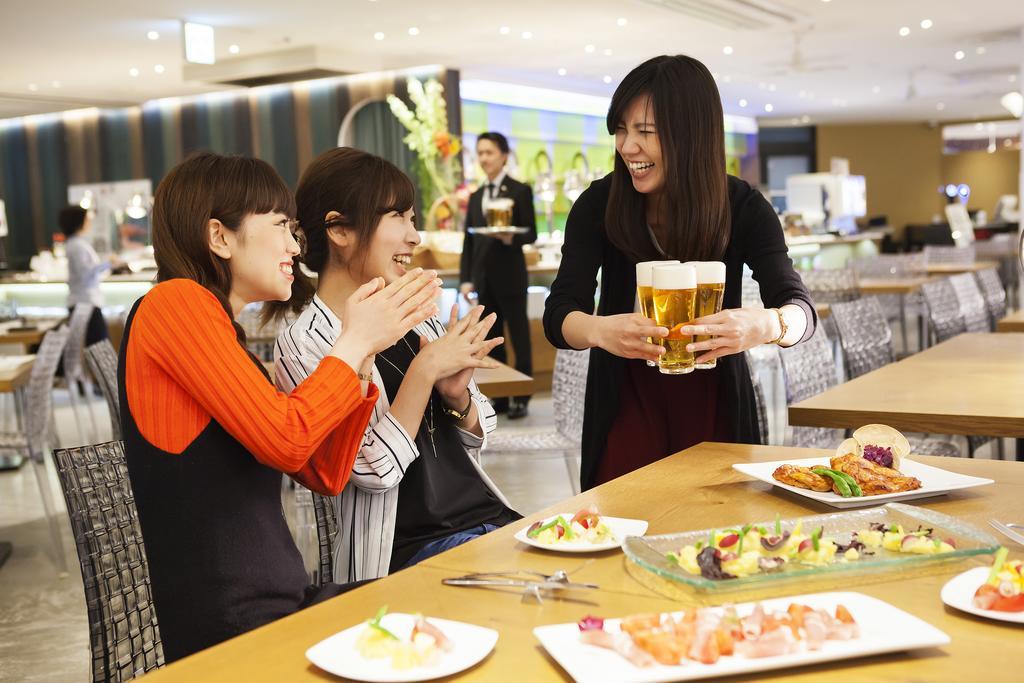 Plaza 4* Osaka
