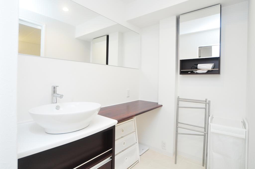 Sakura Apartment *