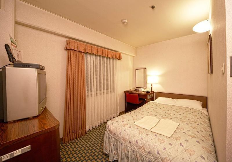 Keihan Tenmabashi Hotel 3*