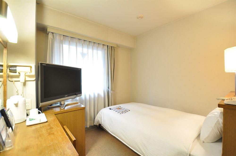 Apa Tanimachi 4chome Ekimae Kita Hotel 3*