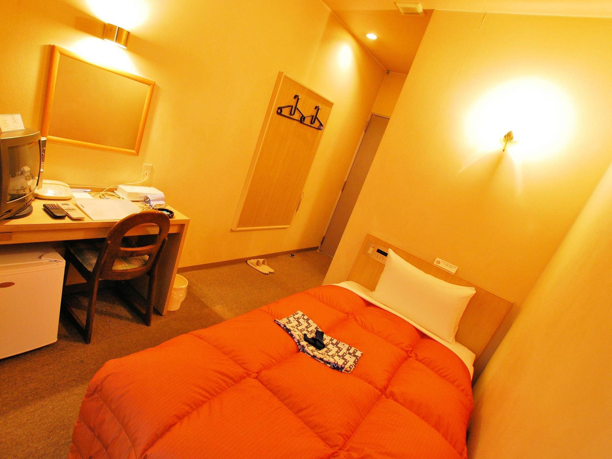 Economy hotel Le Botejour Nanba 2*