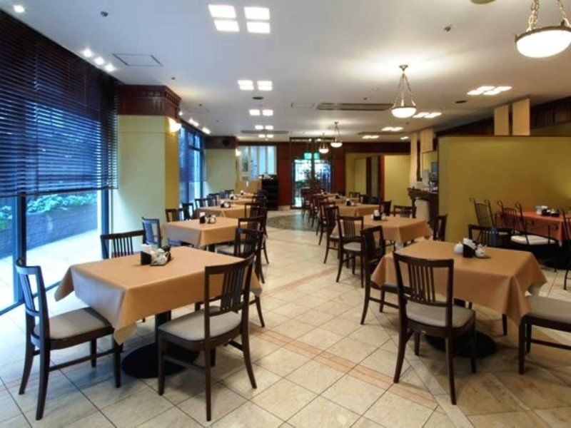 Hotel Wing International Shin-osaka 3*