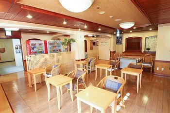 Capsule - Caters To Men Hotel