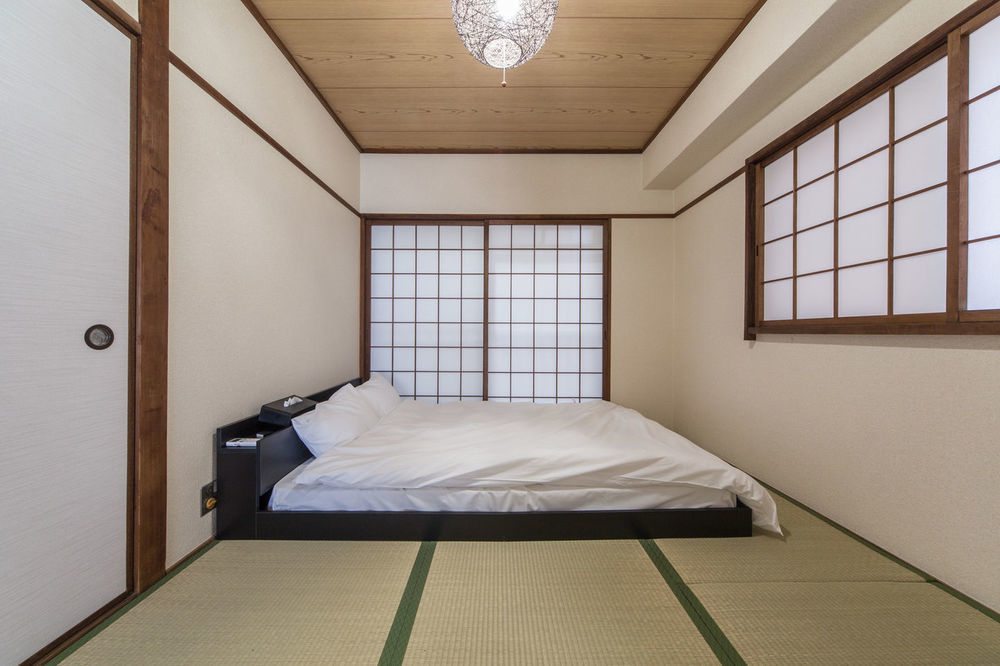 Alex S Kuromon Apartment *