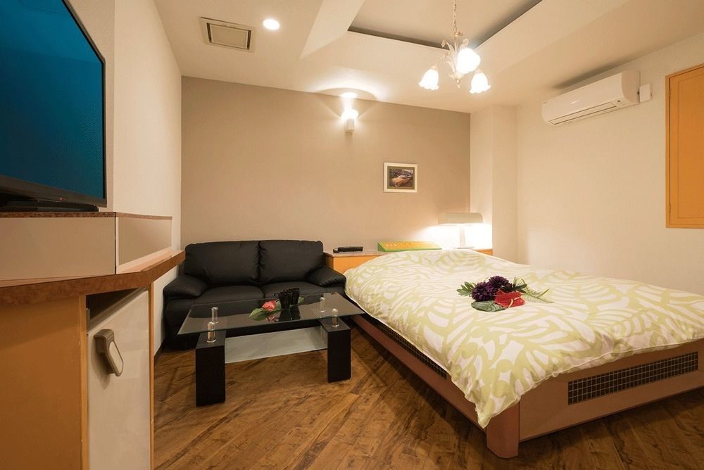Hotel America Osaka - Adults Only Hotel 2*