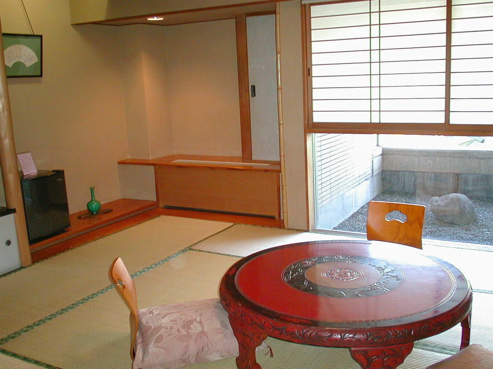 Kuramoto Ryokan Osaka