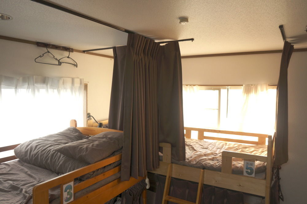 Tomato House Female Shared Dorm 