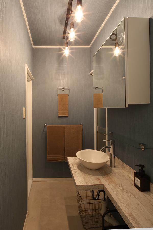 Chikyuutabikazoku Usj Apartment
