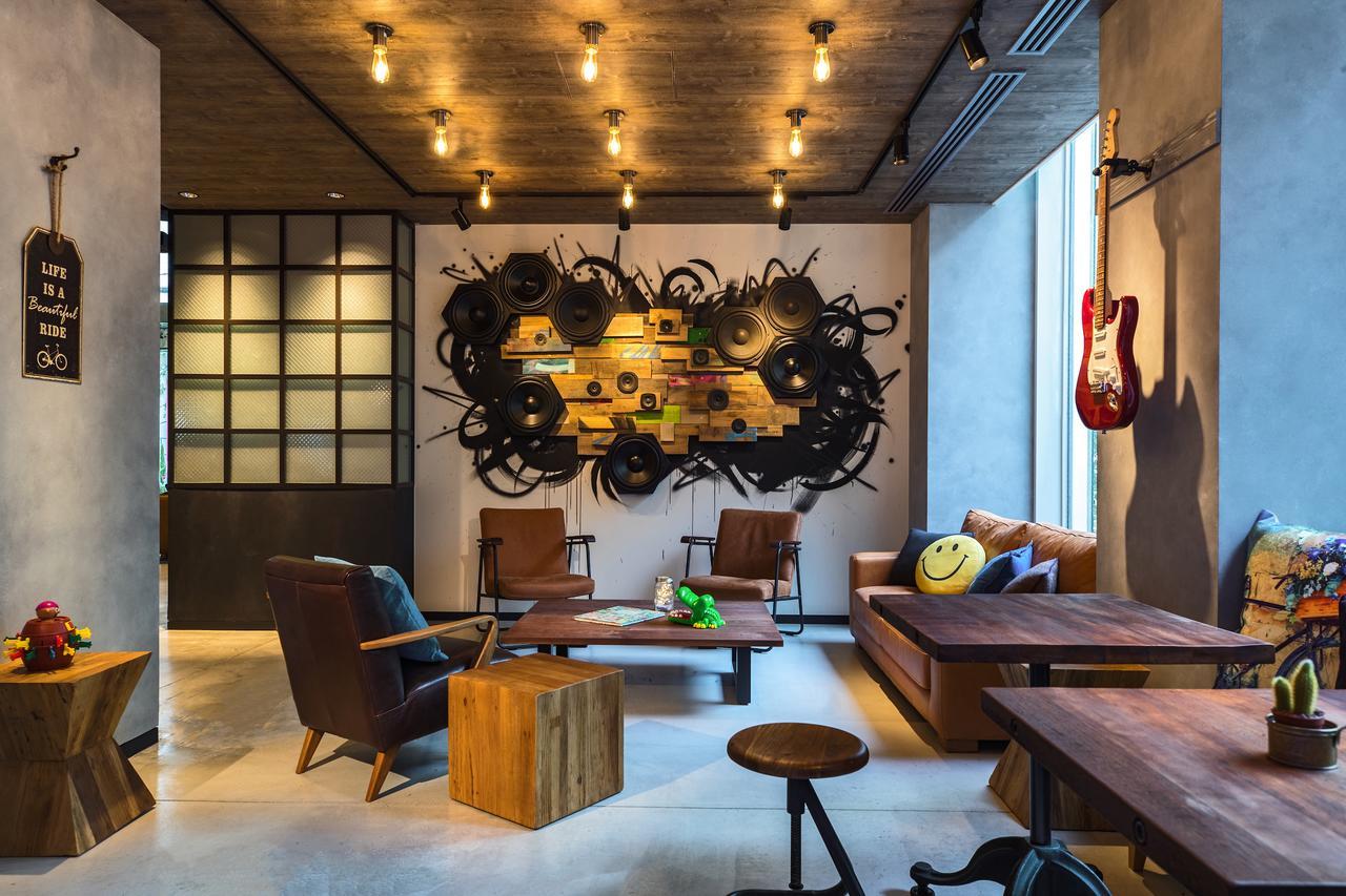 Hotel Moxy Honmachi By Marriott Osaka