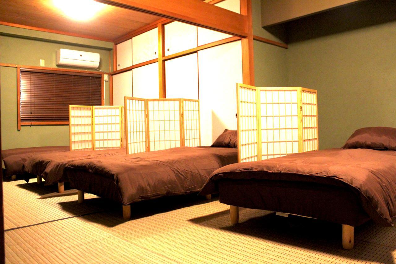 Funtoco Backpackers Namba Hostel