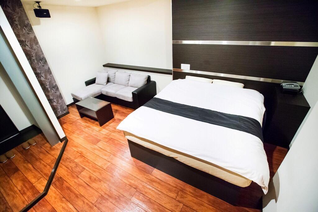 Hills 2* Osaka