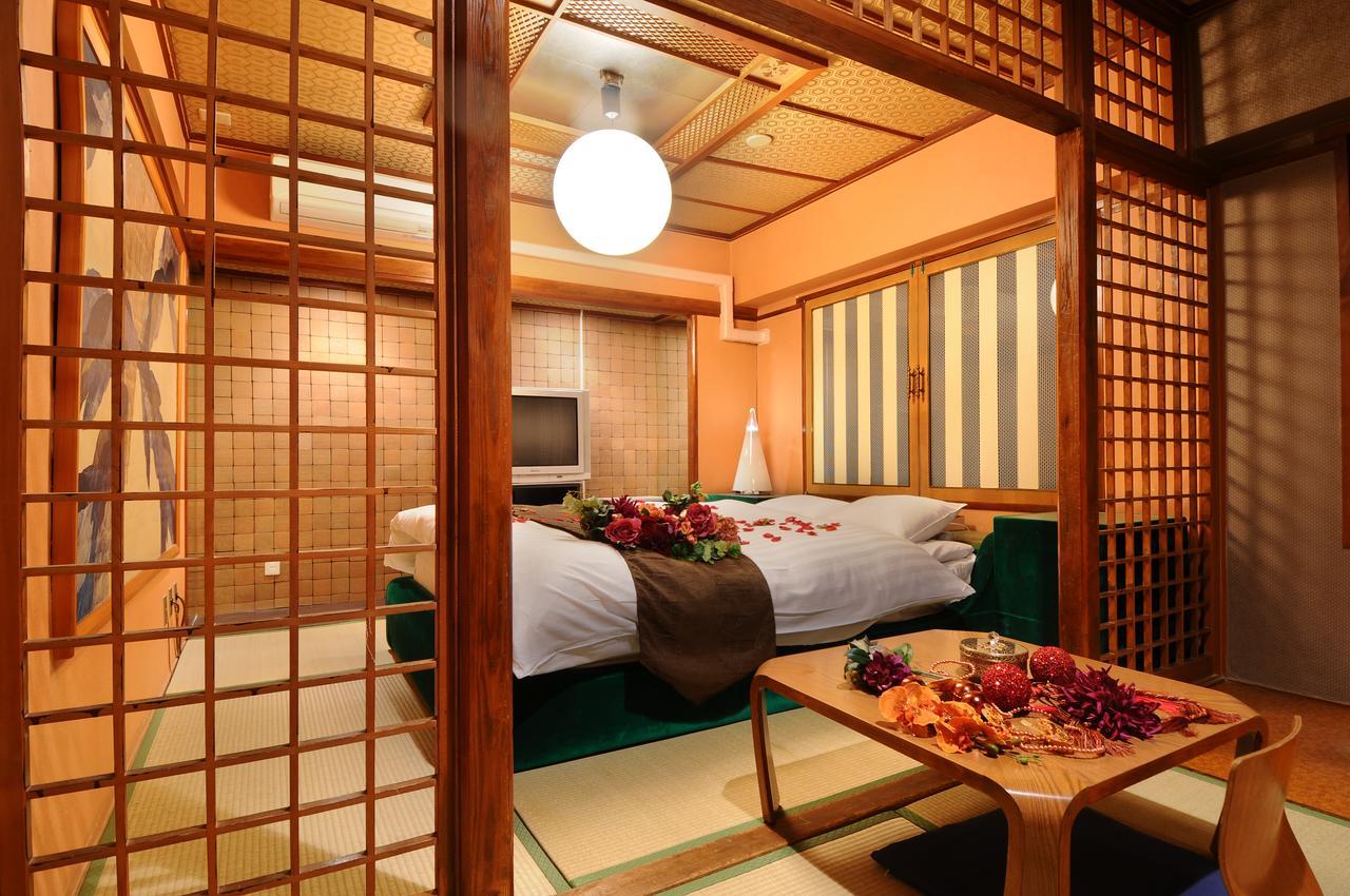 Namba Alpha (adults Only) Hotel do amor 2*