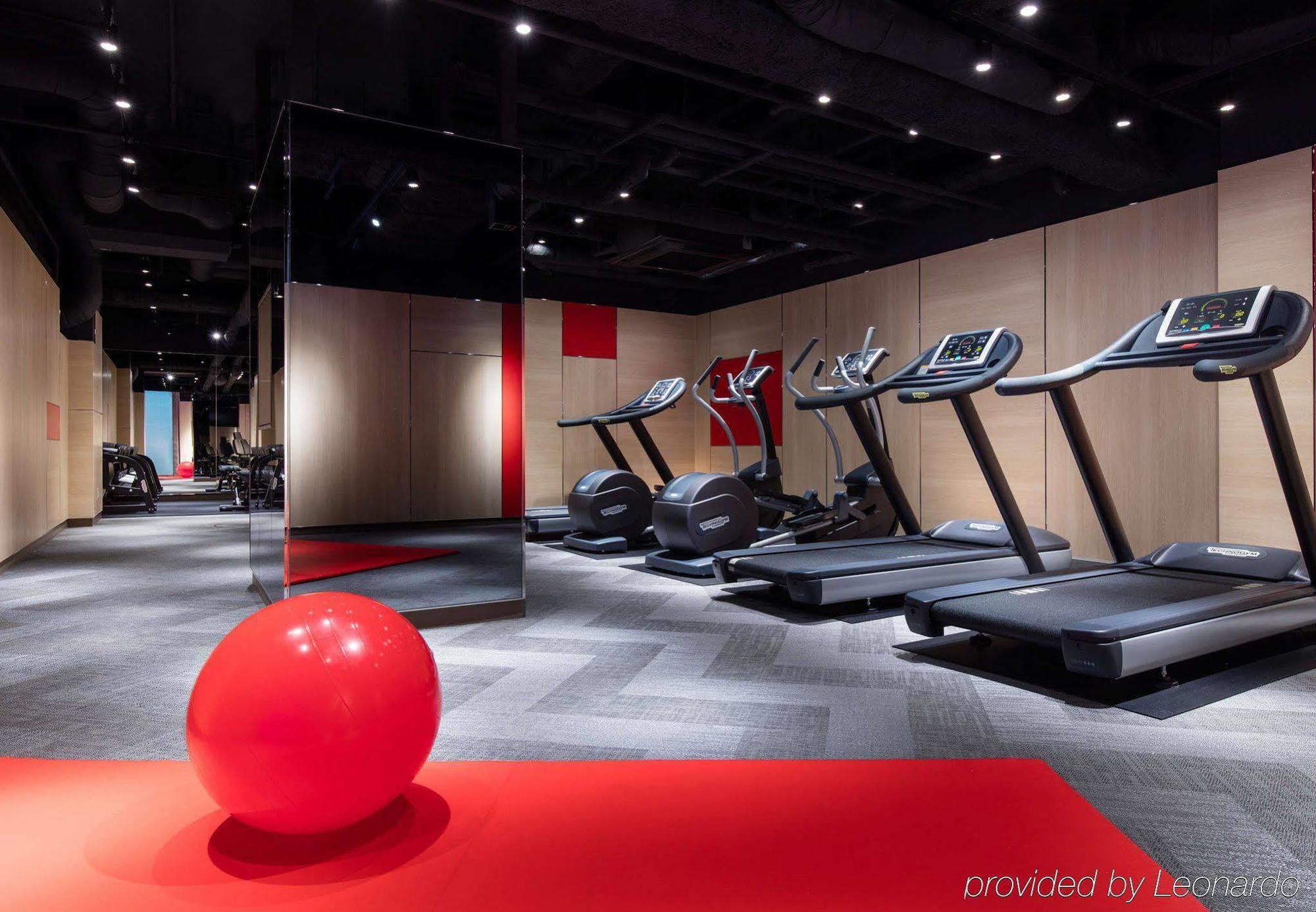 Courtyard By Marriott Shin-osaka Station Hotel 5*