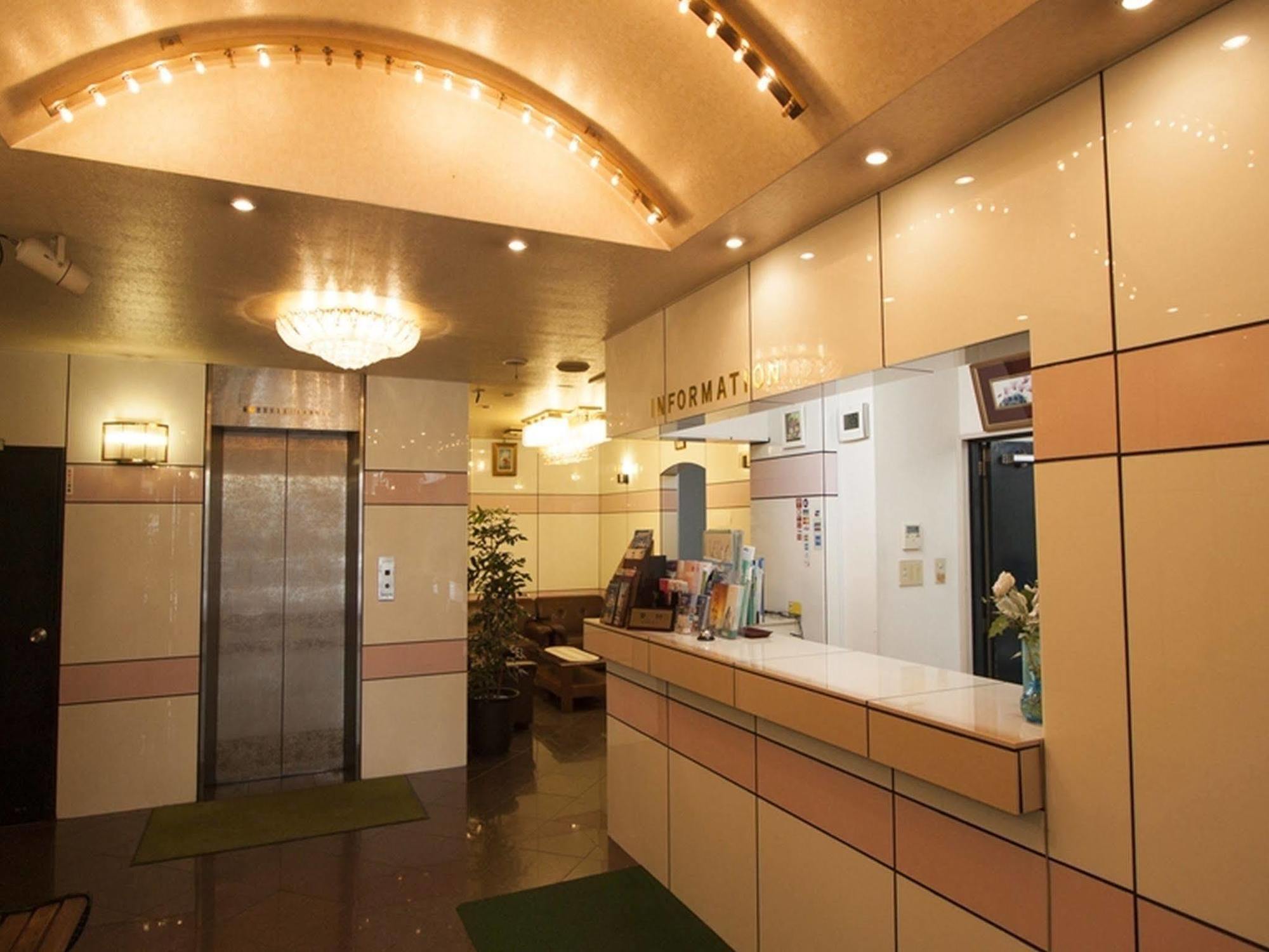 Aparthotel Weekly In Namba 2*