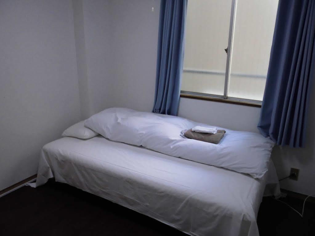 Business Taiyo Albergue Osaka