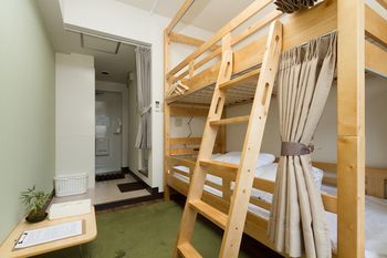 Simple Fuga Shin-osaka-kita Hotel 2*