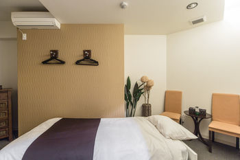 Alex S Kuromon Apartment *