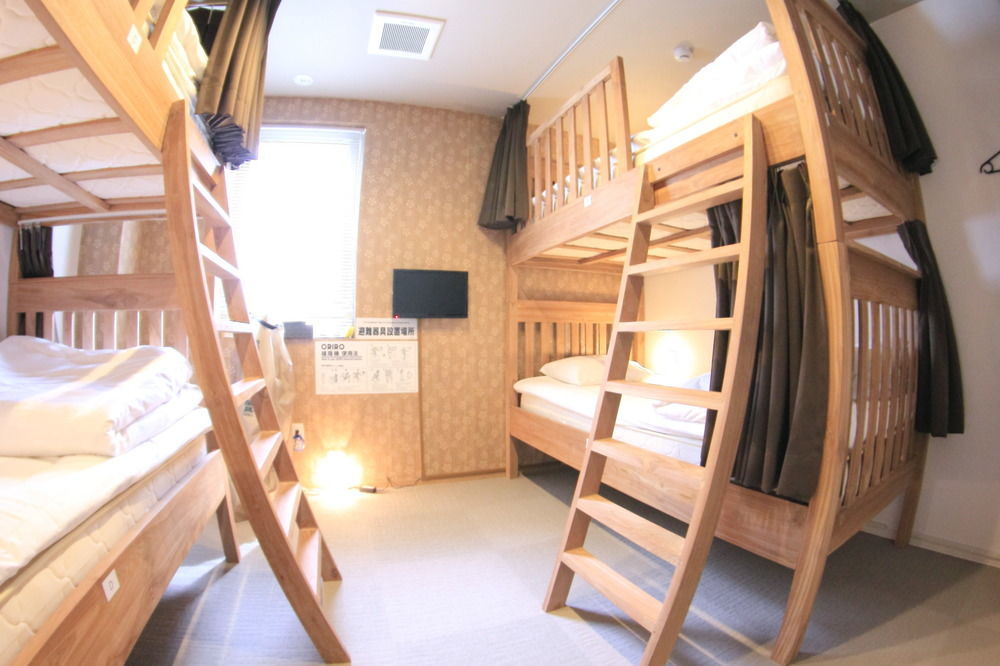 Hostel Yadokari Namba *