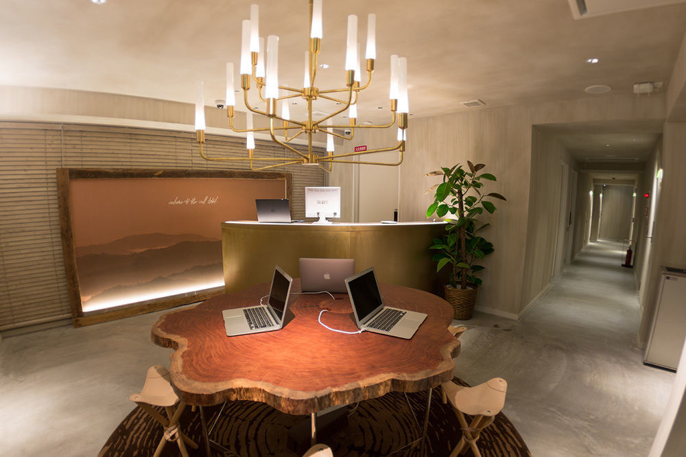 Hotel The 4*