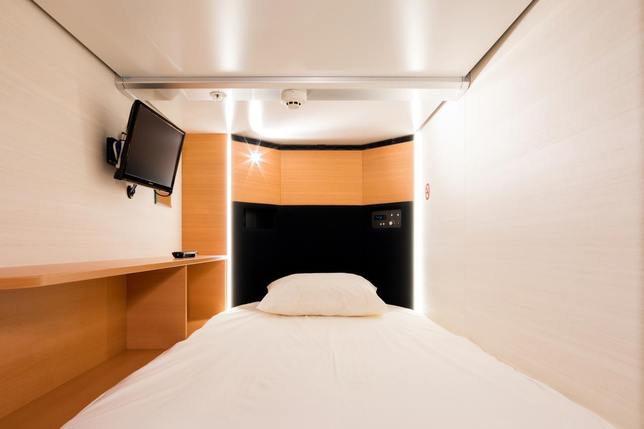 Capsule hotel A-style Shinsaibashi 2*