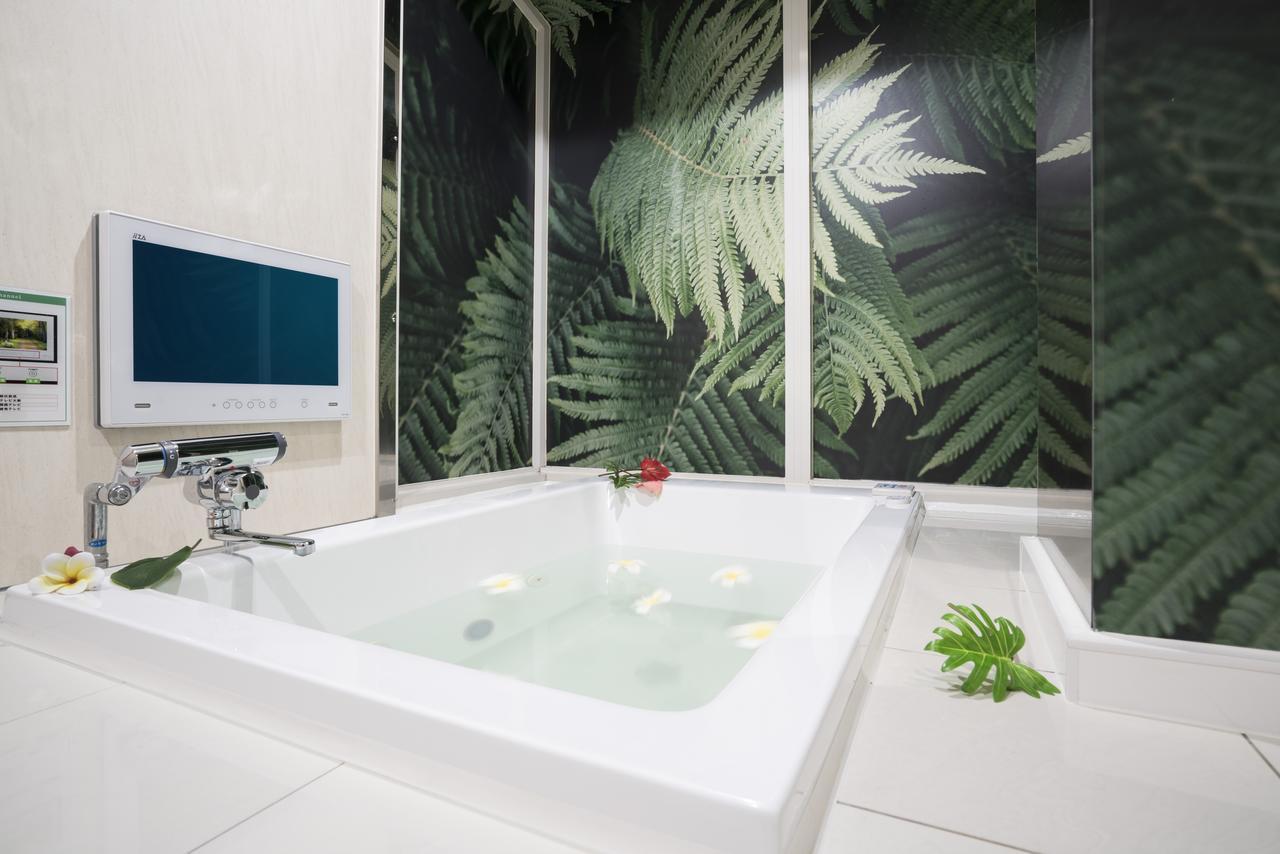 Love hotel Gabby Garden (adults Only)