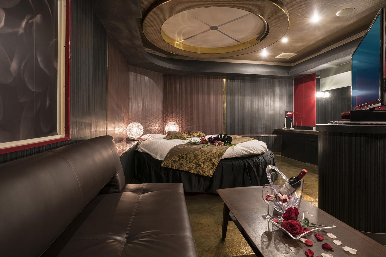Love hotel Gabby Garden (adults Only)