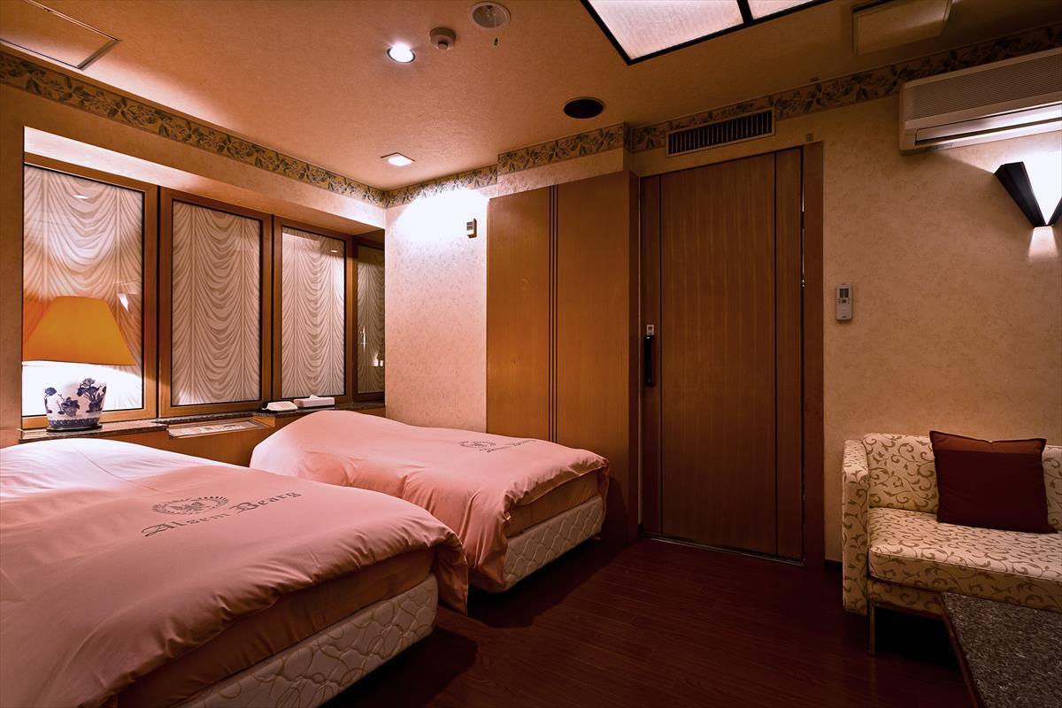 Economy hotel South In Ikenoya Osaka