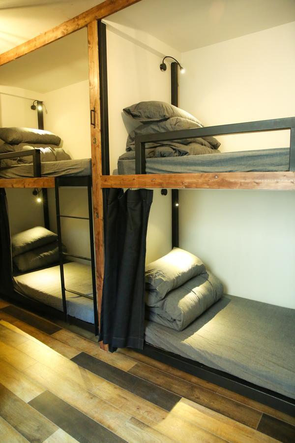 Hostel U *