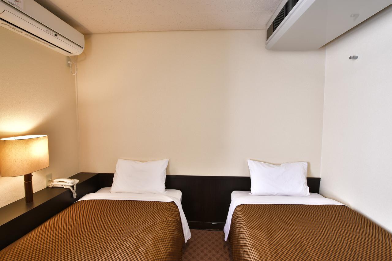 Economy hotel Kikuei Namba 2*