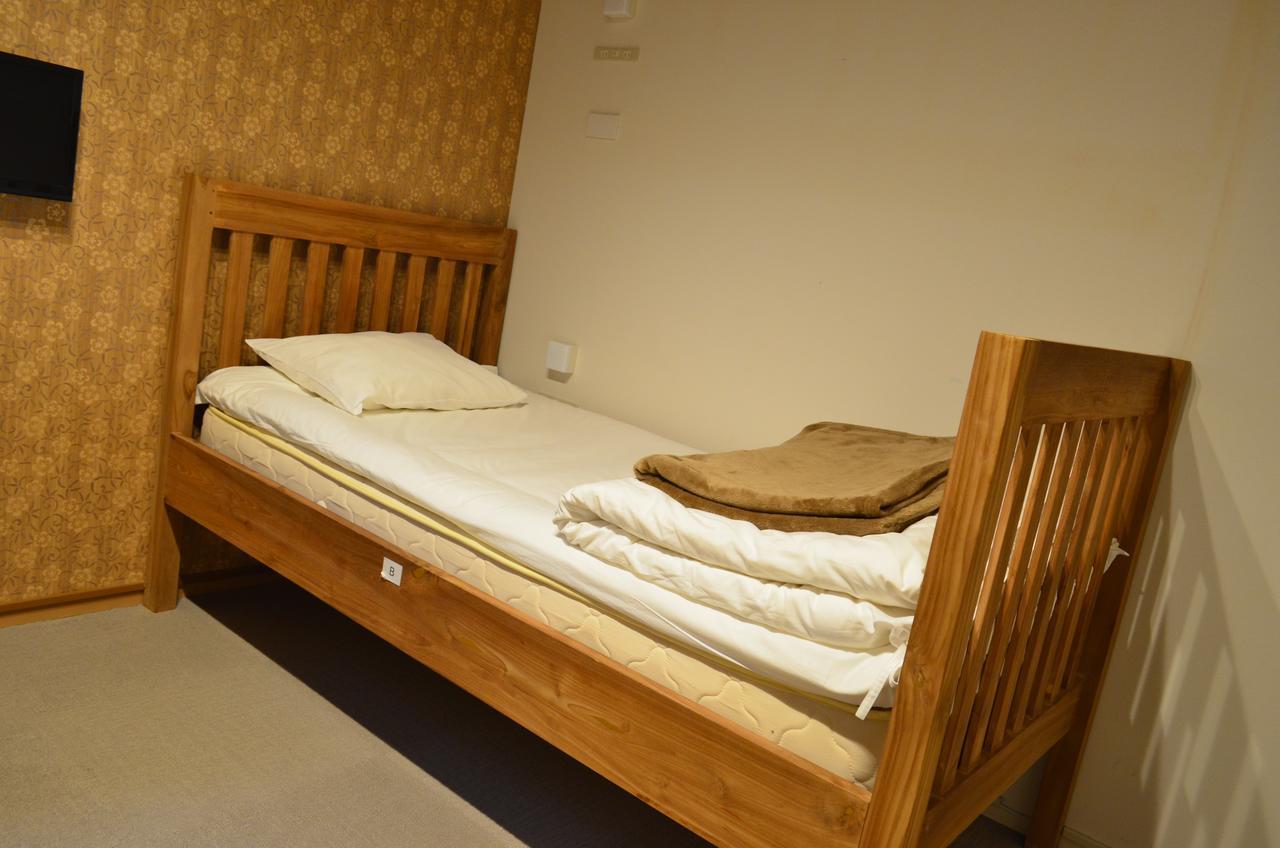 Yadokari Namba Hostel *