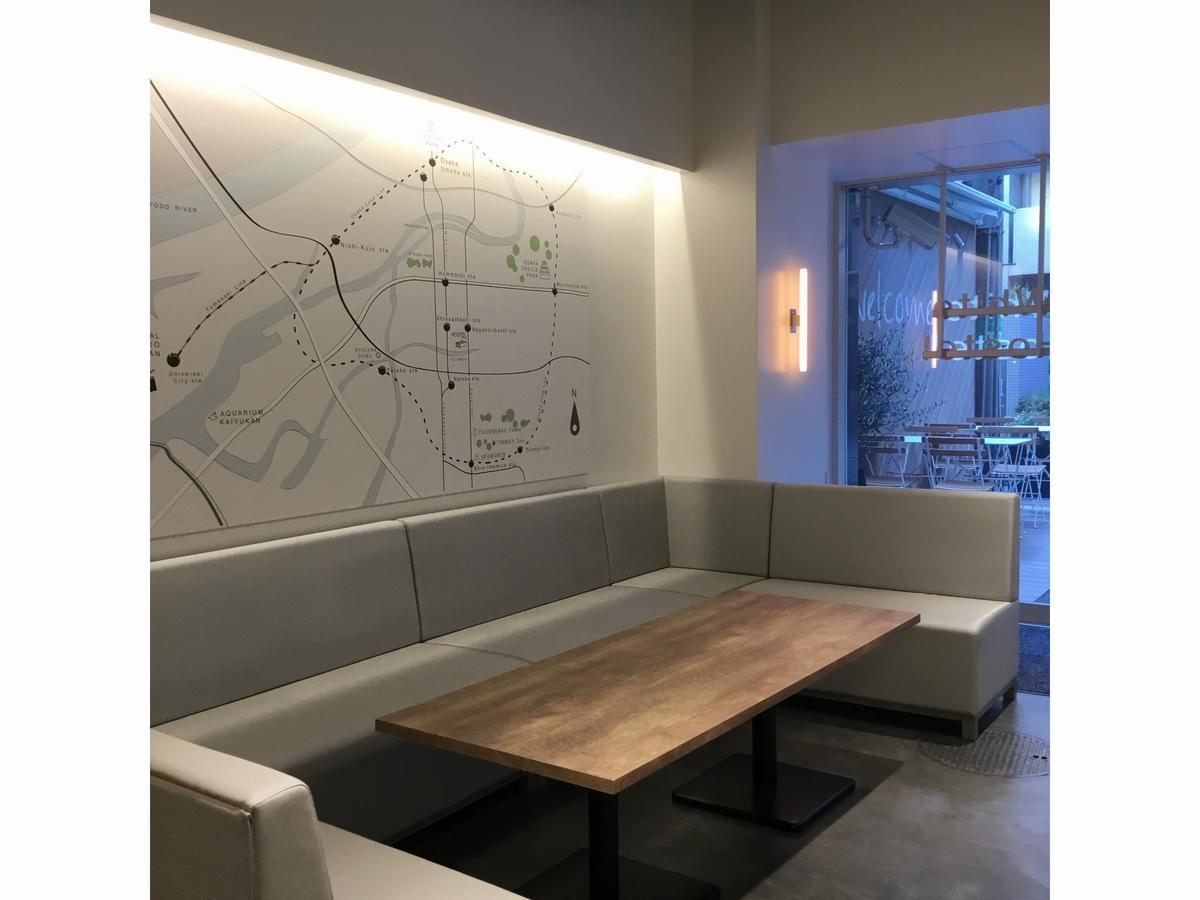 White Shinsaibashi Albergue
