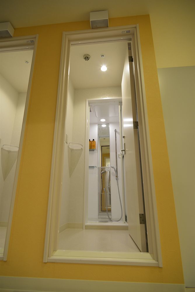B&s Eco Cube Shinsaibashi Hotel cápsula