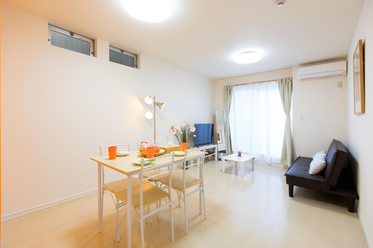 White Chaya Guest house Osaka